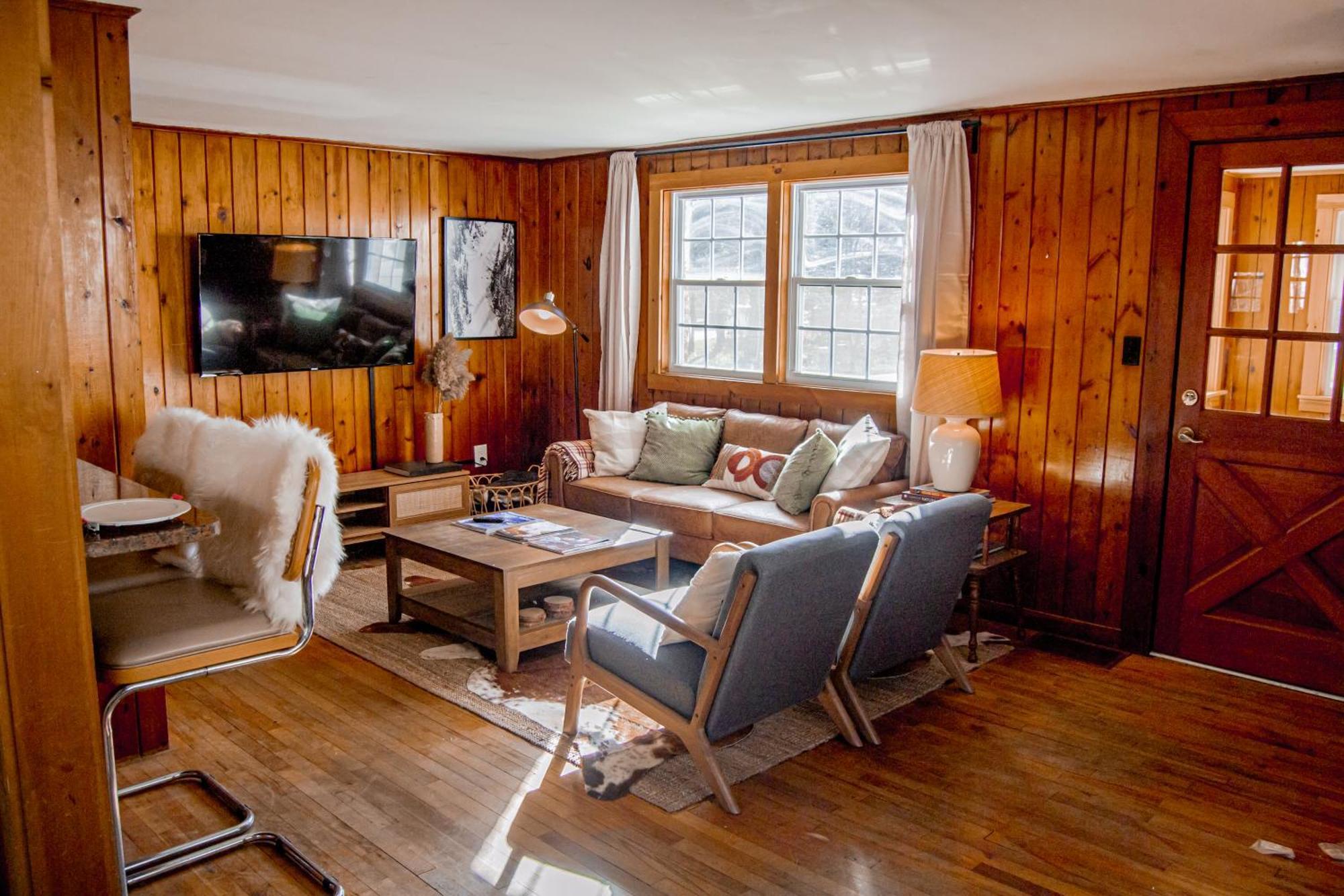 Birch House: Cozy Cabin 5 Min From Okemo Ludlow Exterior photo